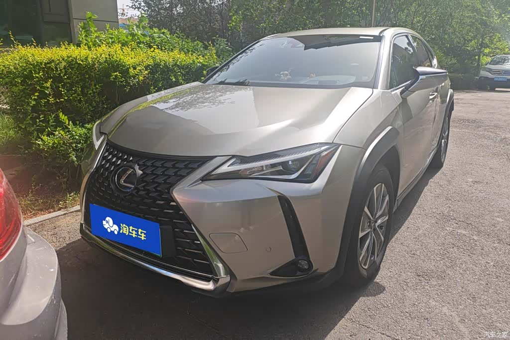 Lexus UX, 2021 2