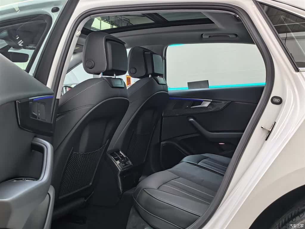 Audi A4L, 2021 7