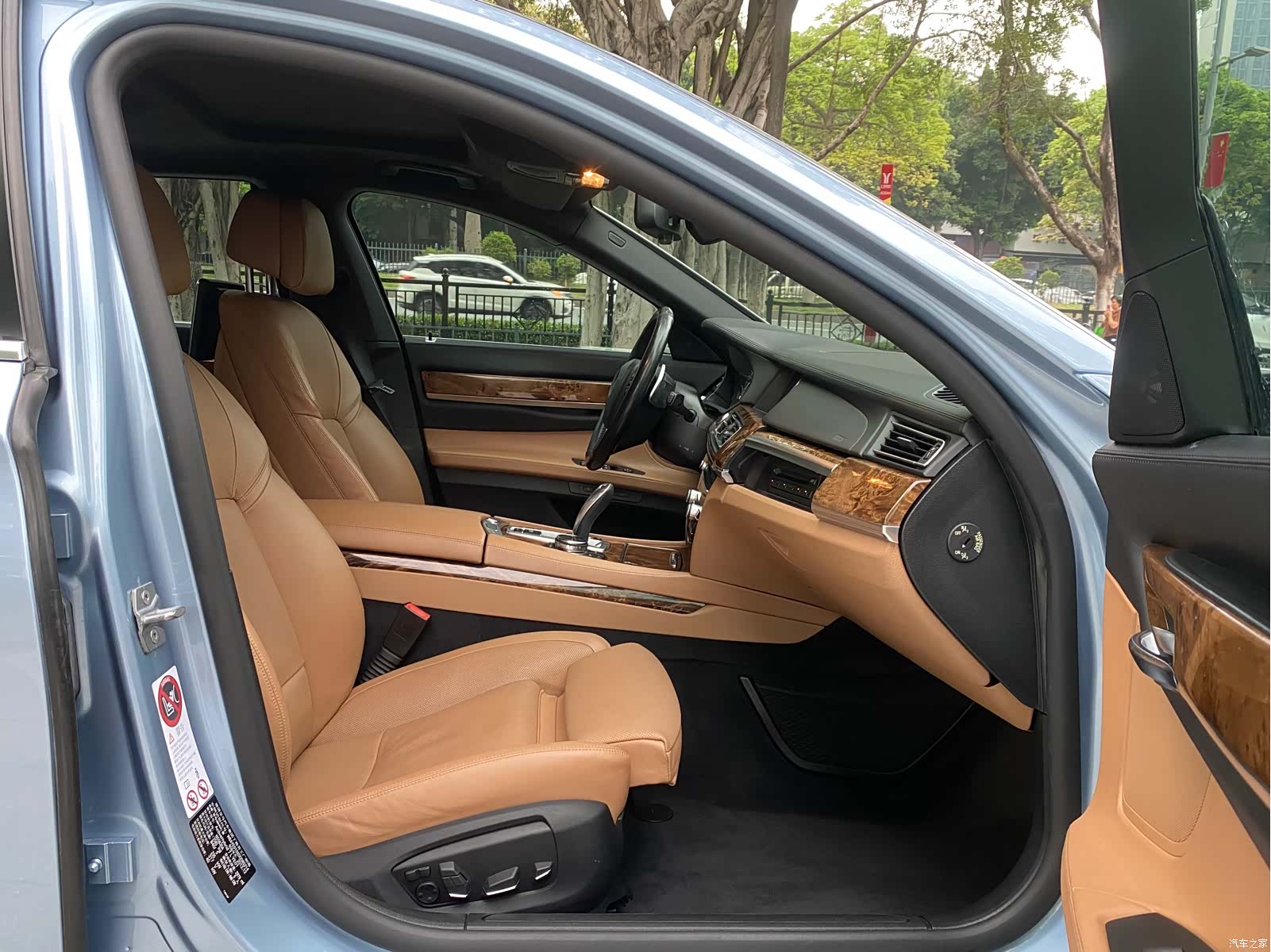 BMW 7 Series, 2013 11