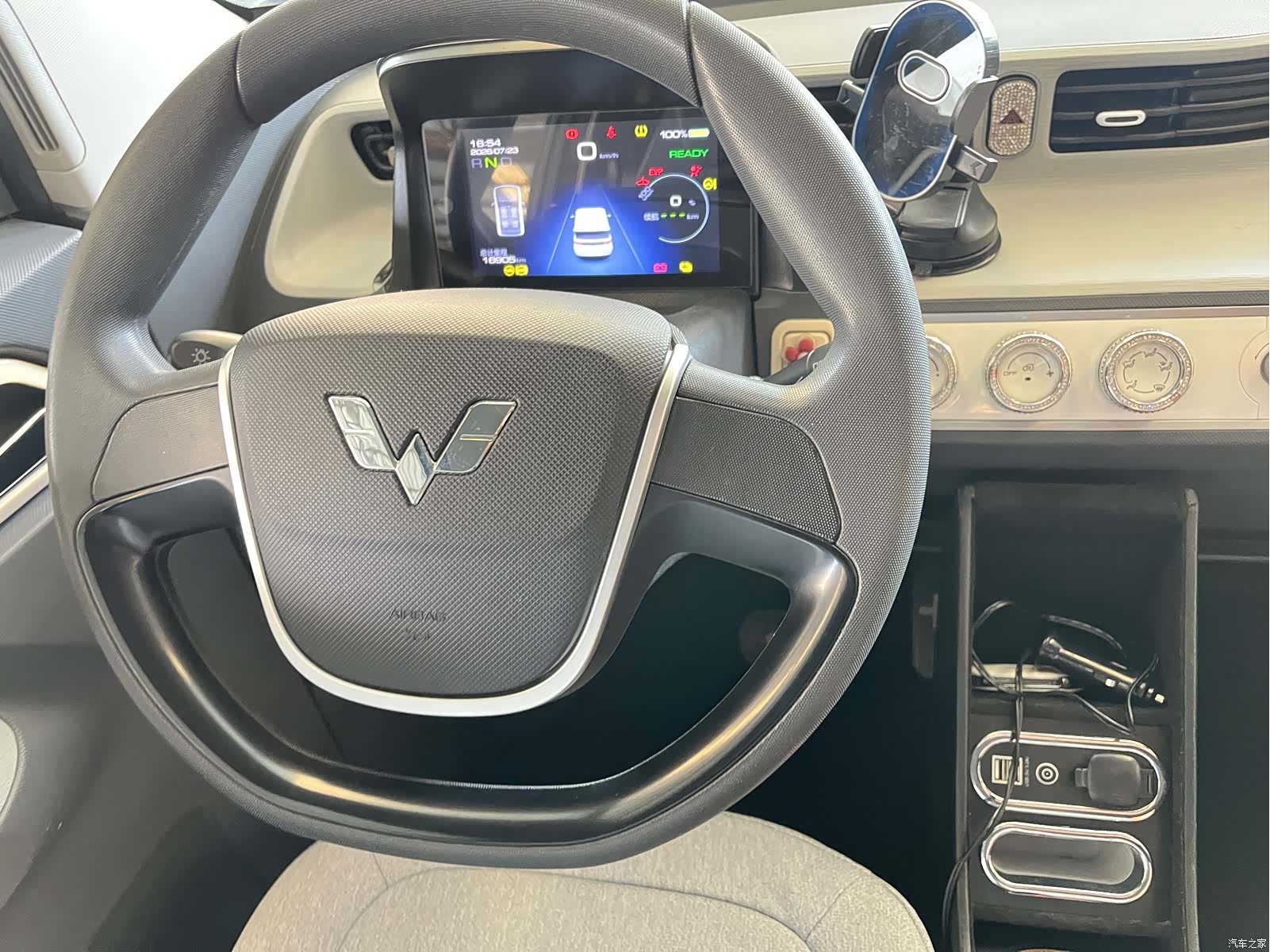 Wuling MINIEV, 2022 12