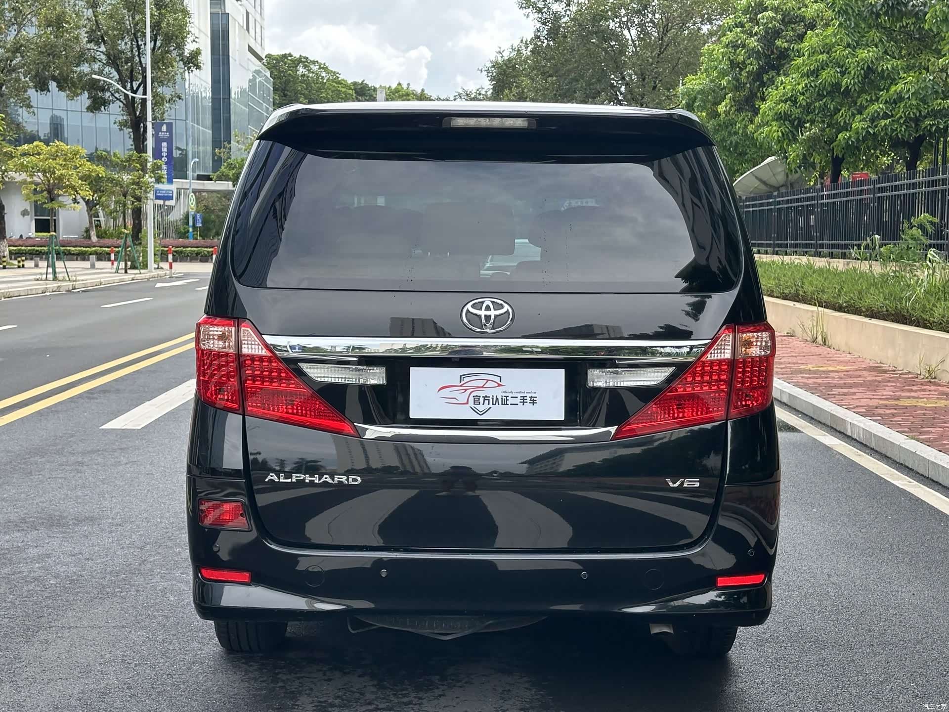 Toyota Alphard, 2014 10