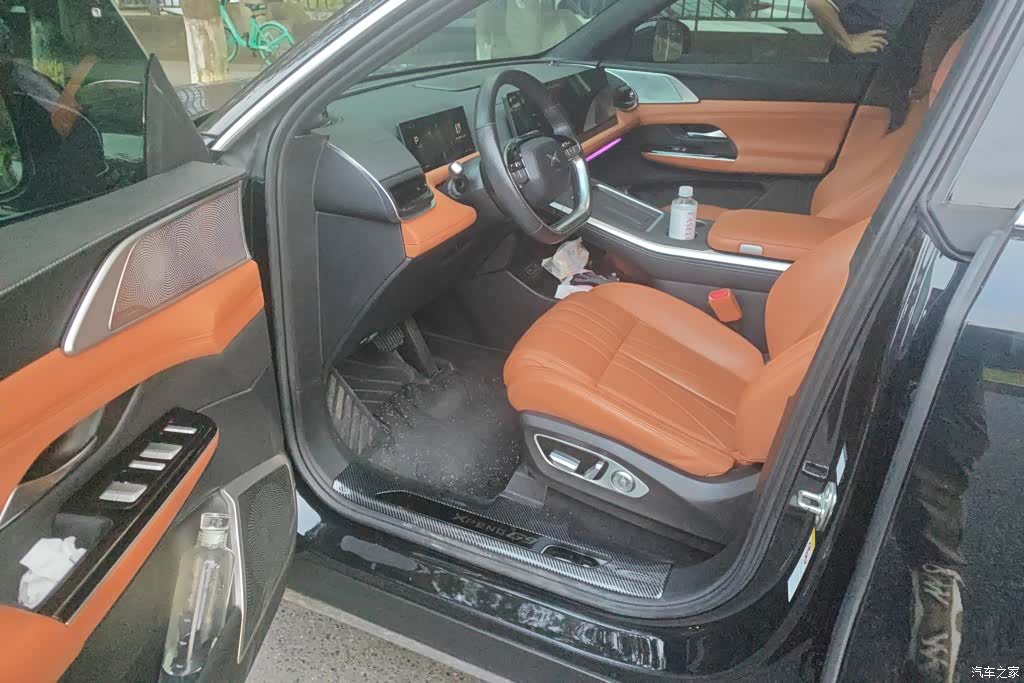 Xpeng G9, 2023 9