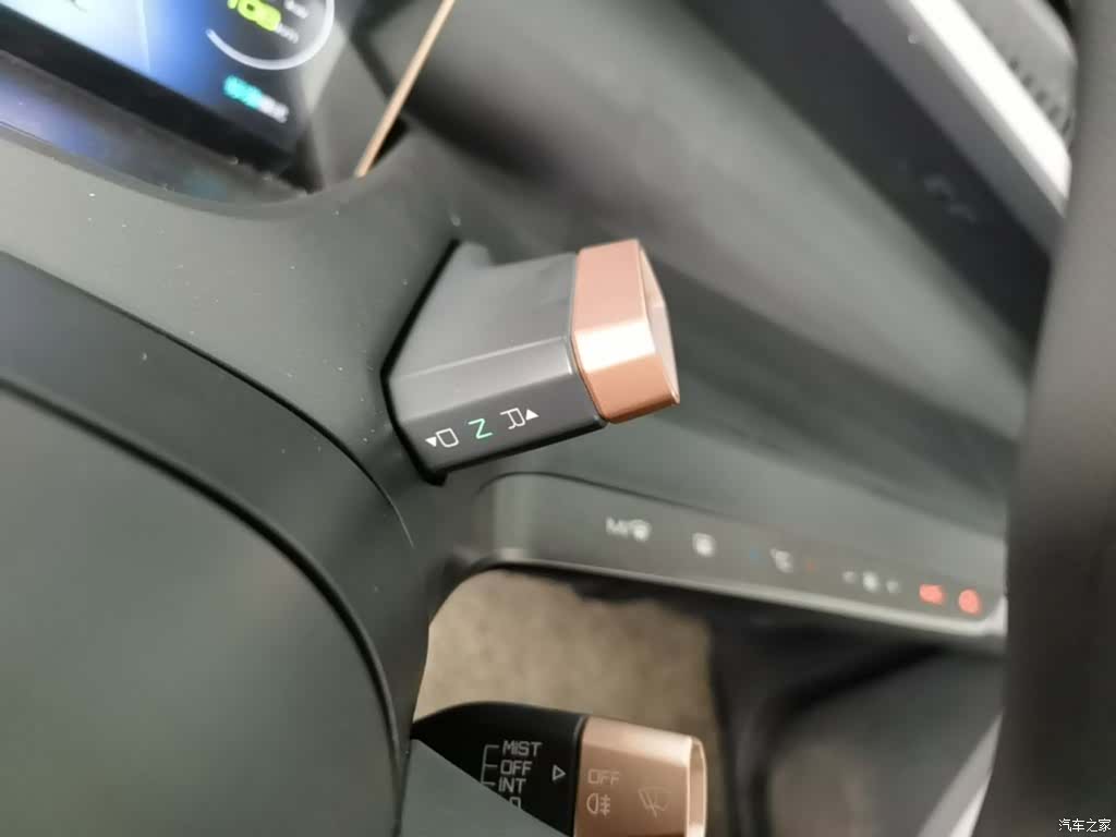 Wuling E200, 2019 14