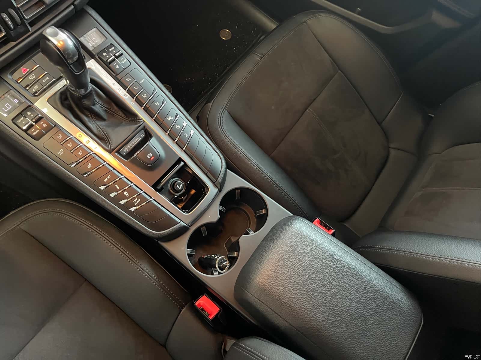 Porsche Macan, 2020 10