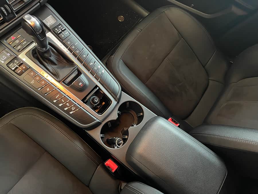 Porsche Macan 2020, фото 10