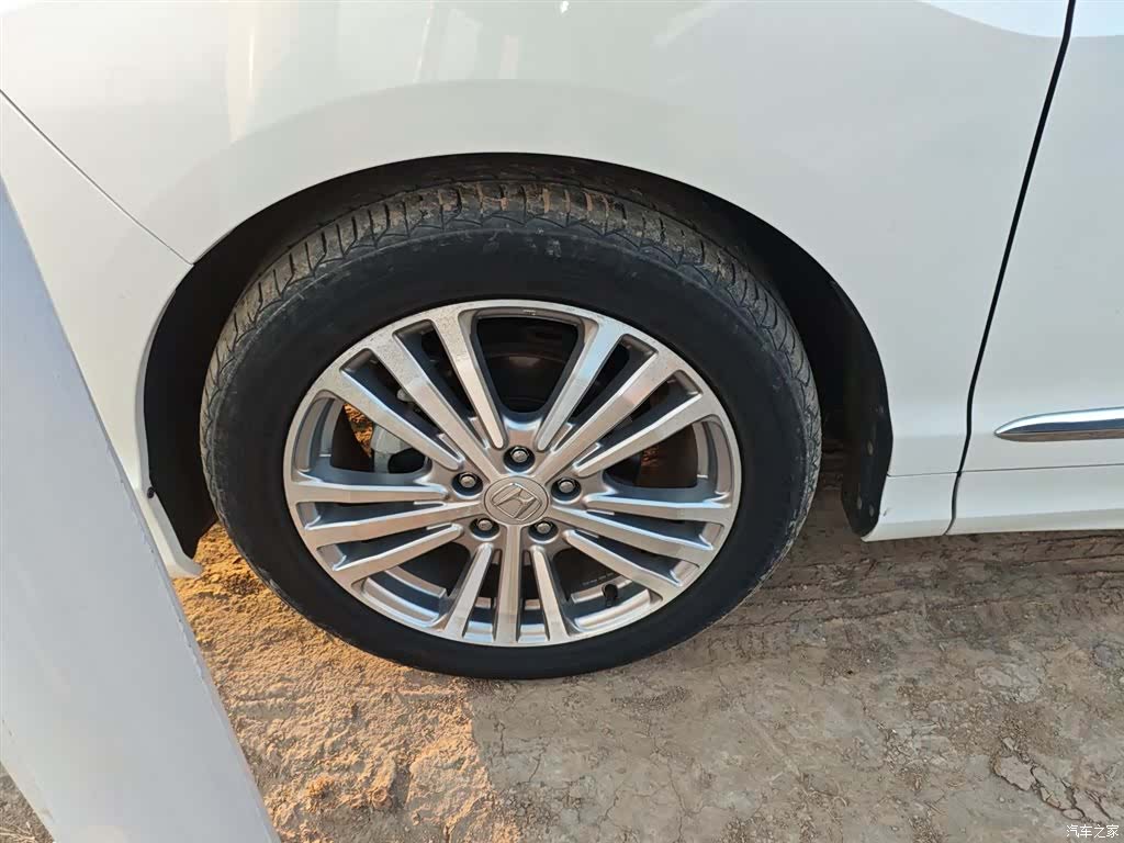 Honda Elysion, 2017 25