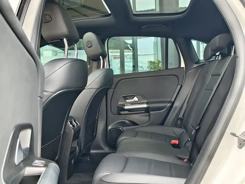 Mercedes-Benz EQA Mercedes-Benz EQA