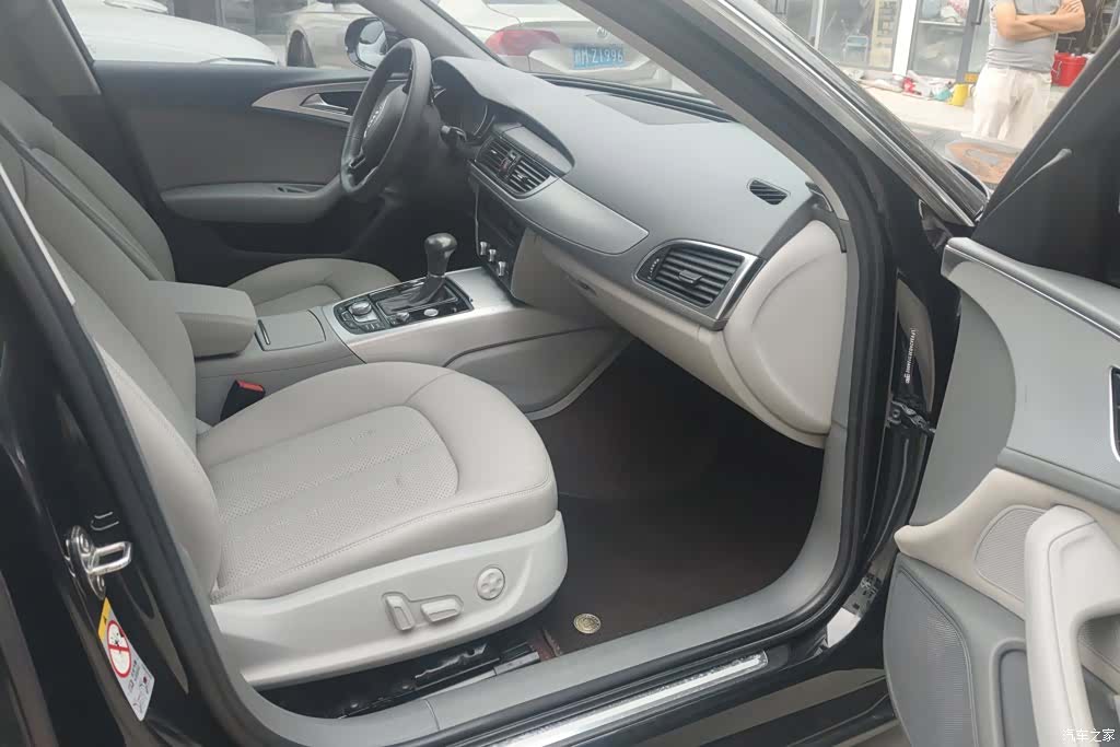 Audi A6L, 2015 8