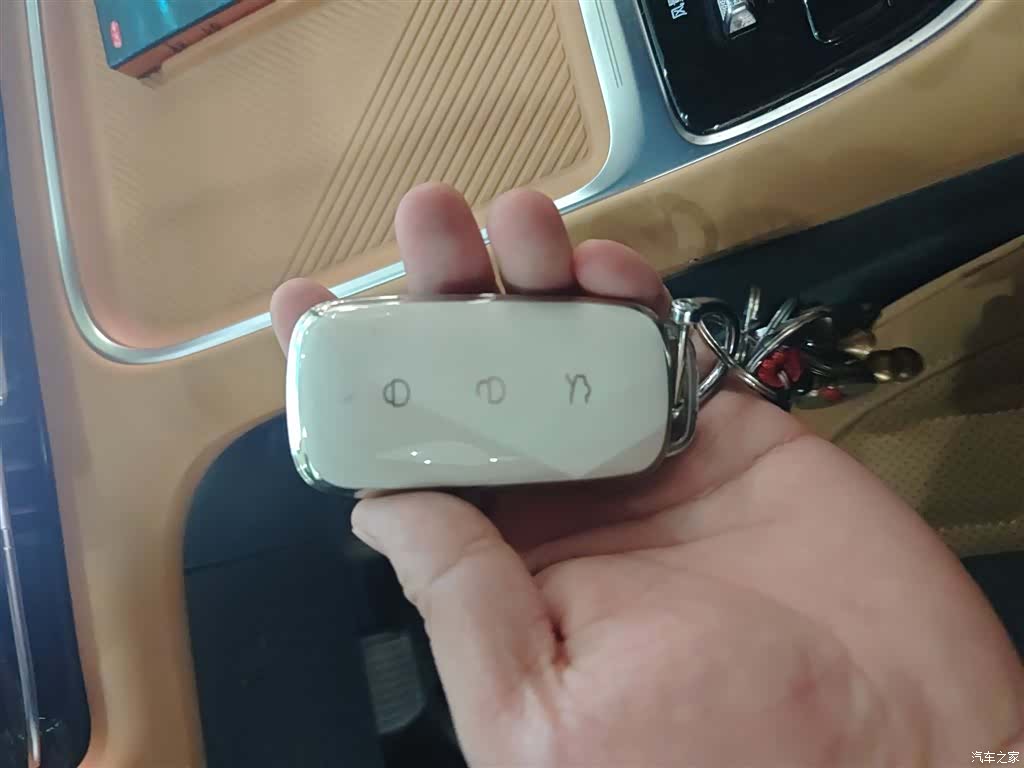 Geely 7, 2025 17
