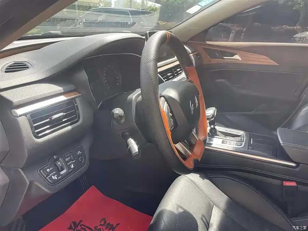 Hongqi H5, 2018 4