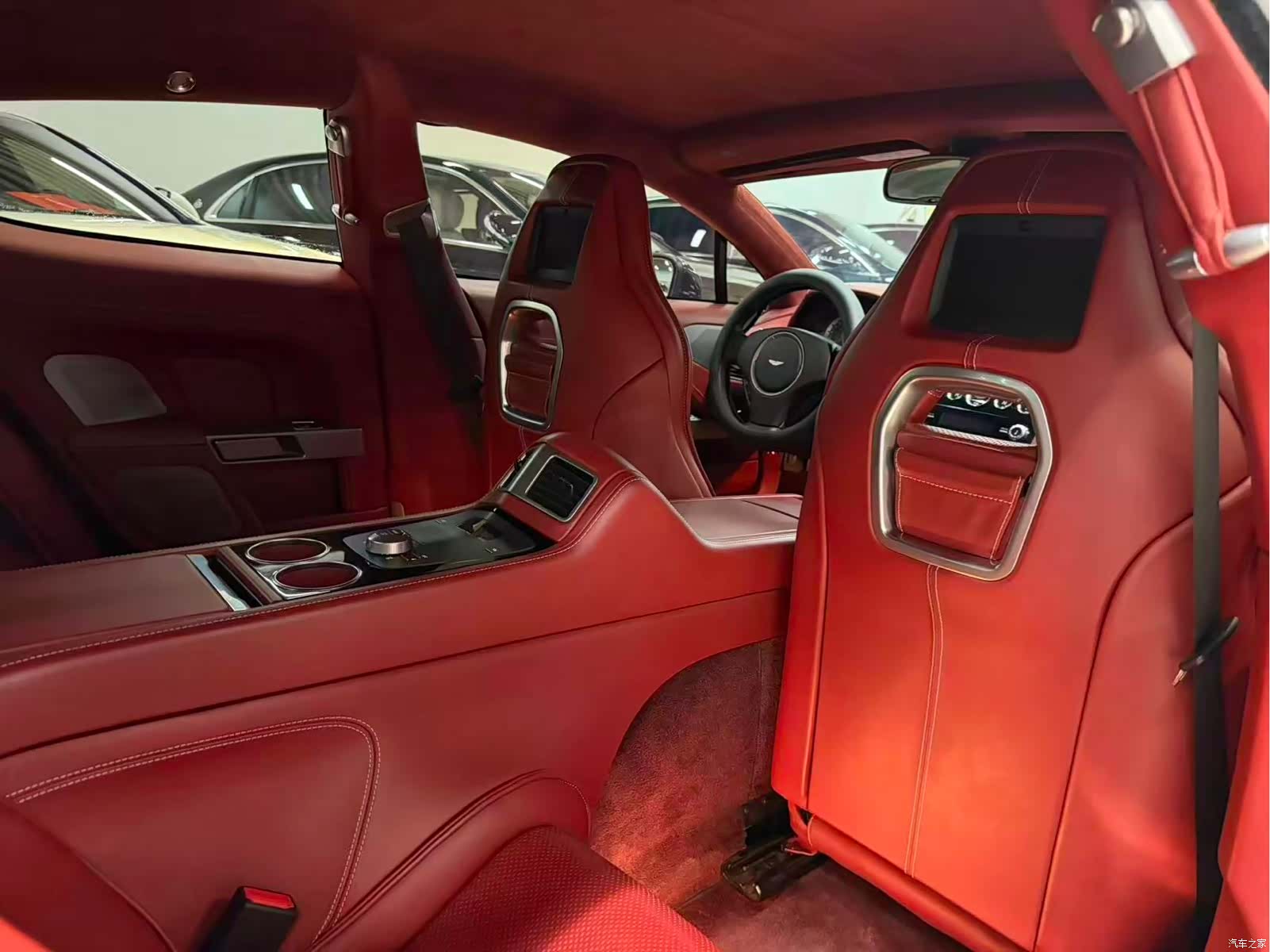 Aston Martin Rapide, 2014 8