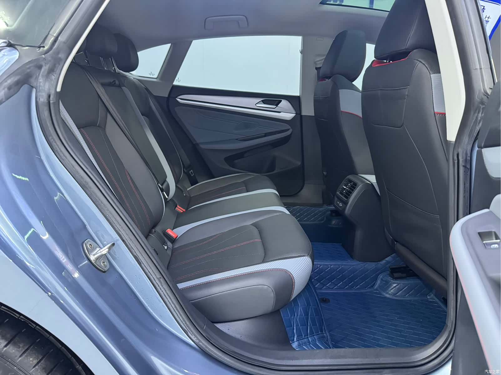 Volkswagen Lamando, 2023 19