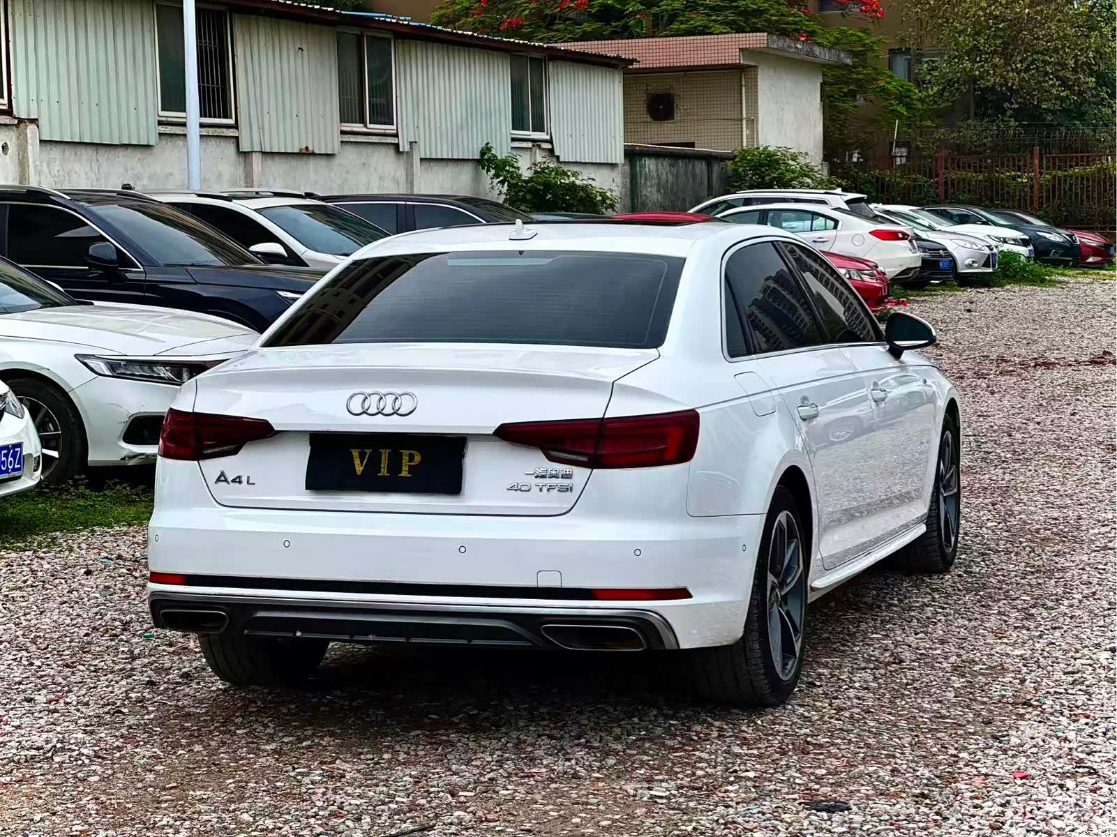 Audi A4L, 2019 9