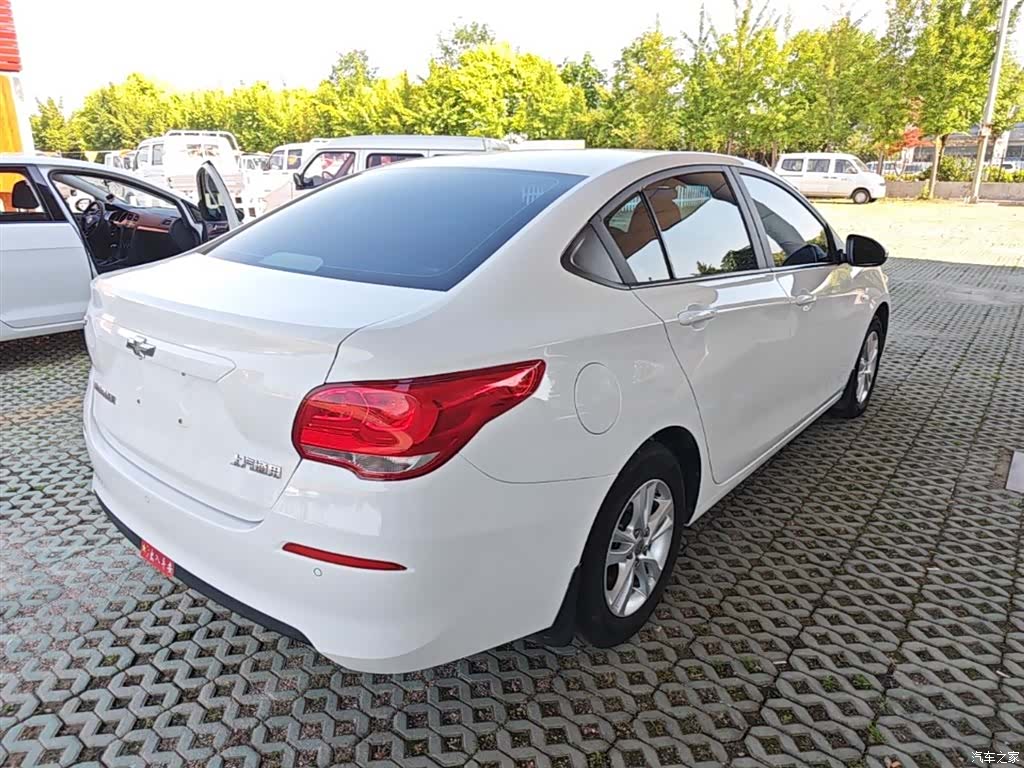 Chevrolet 320, 2018 7