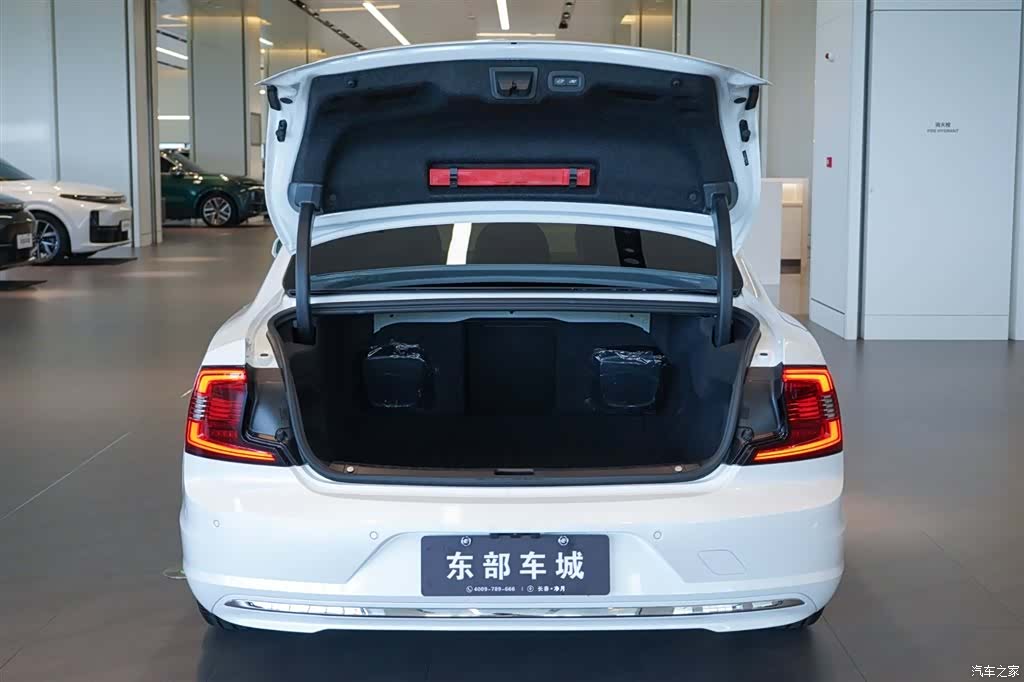 Volvo S90, 2023 13