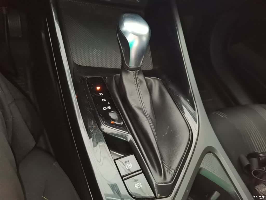 Roewe i5, 2023 14