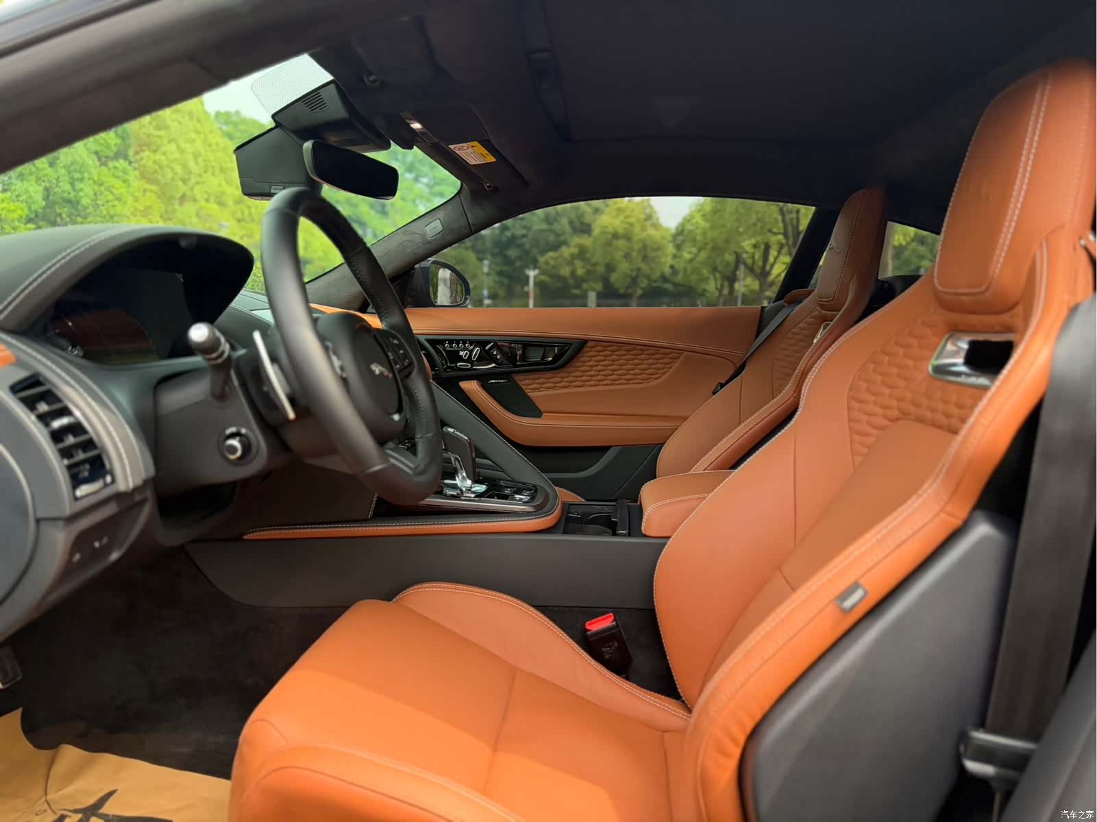 Jaguar F-TYPE, 2024 все фото