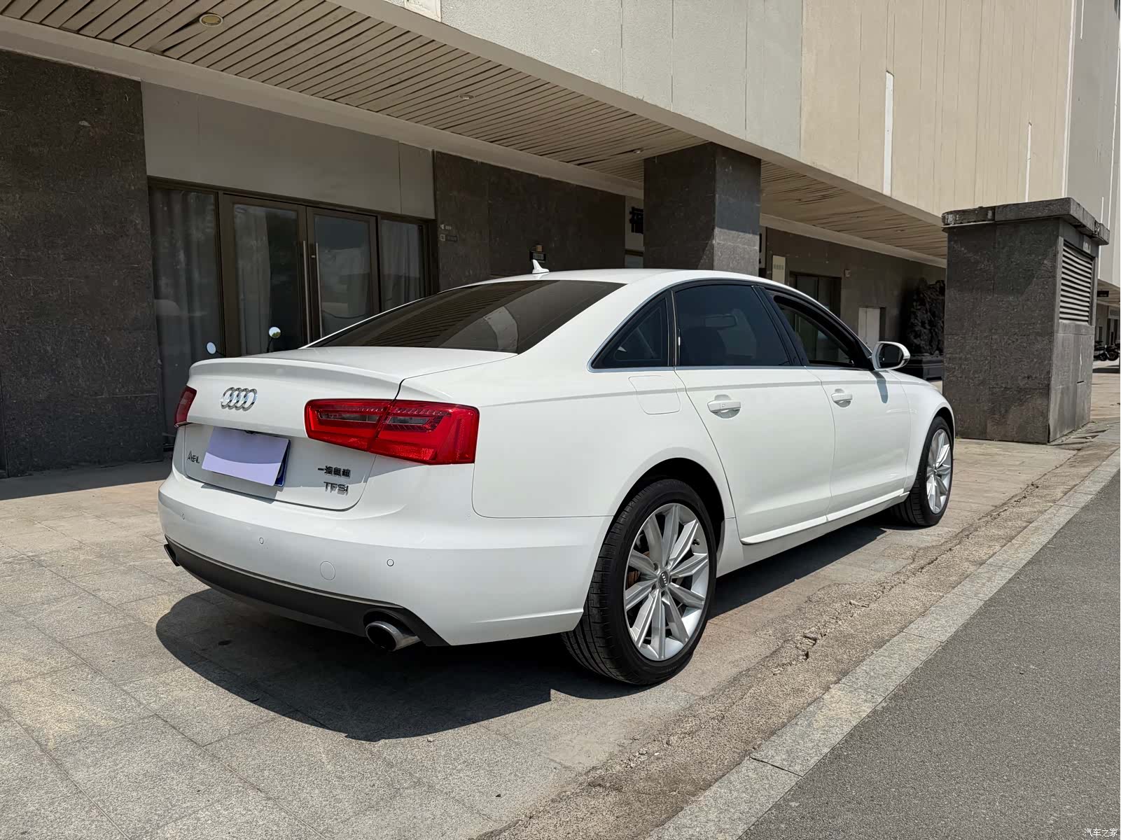 Audi A6L, 2015 8