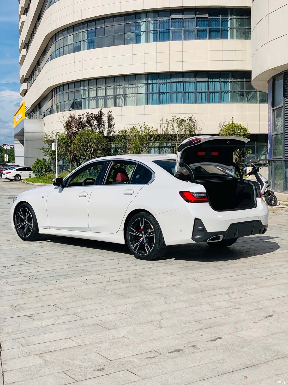 BMW 3 Series, 2023 13