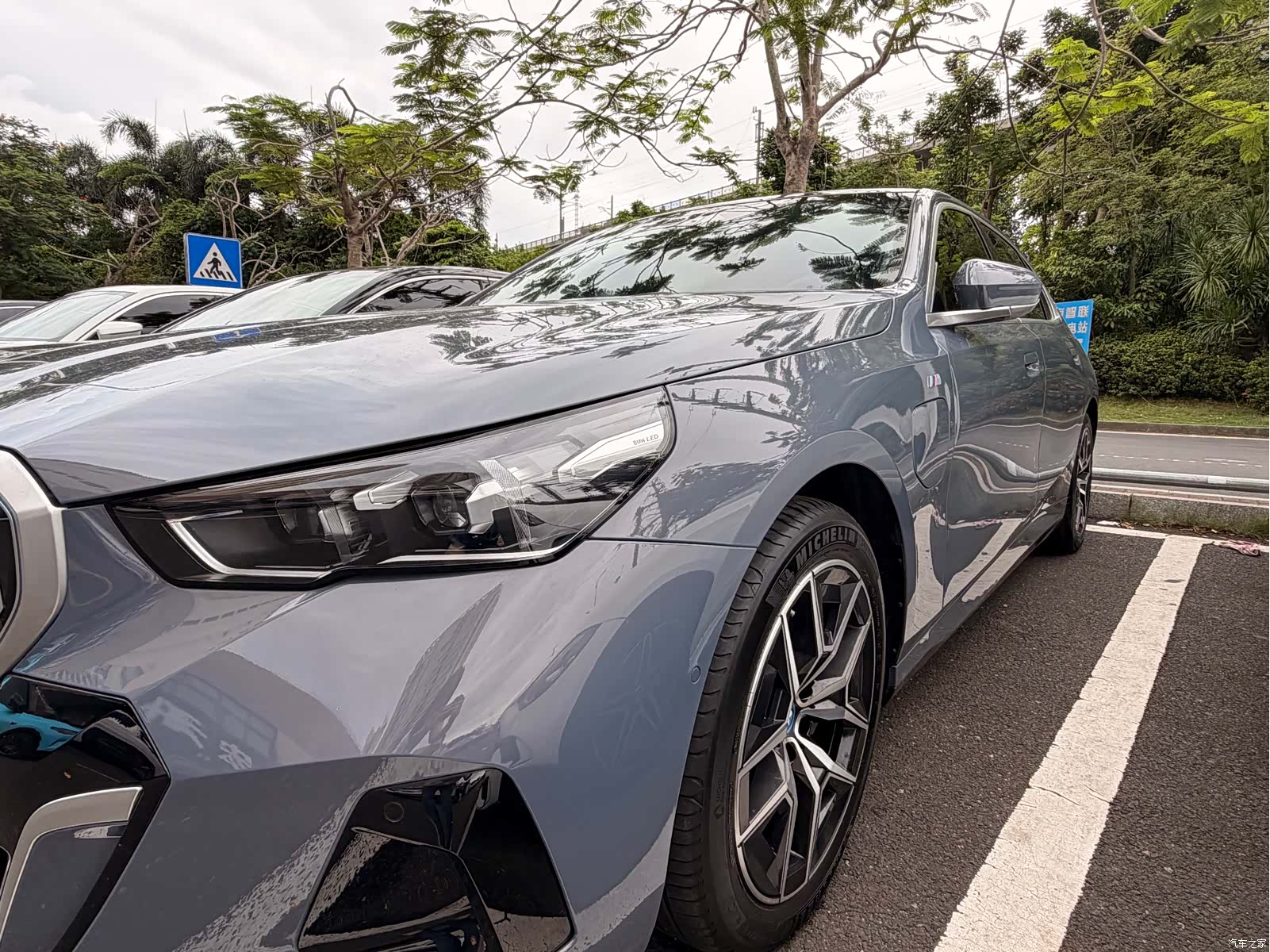 BMW i5, 2024 10