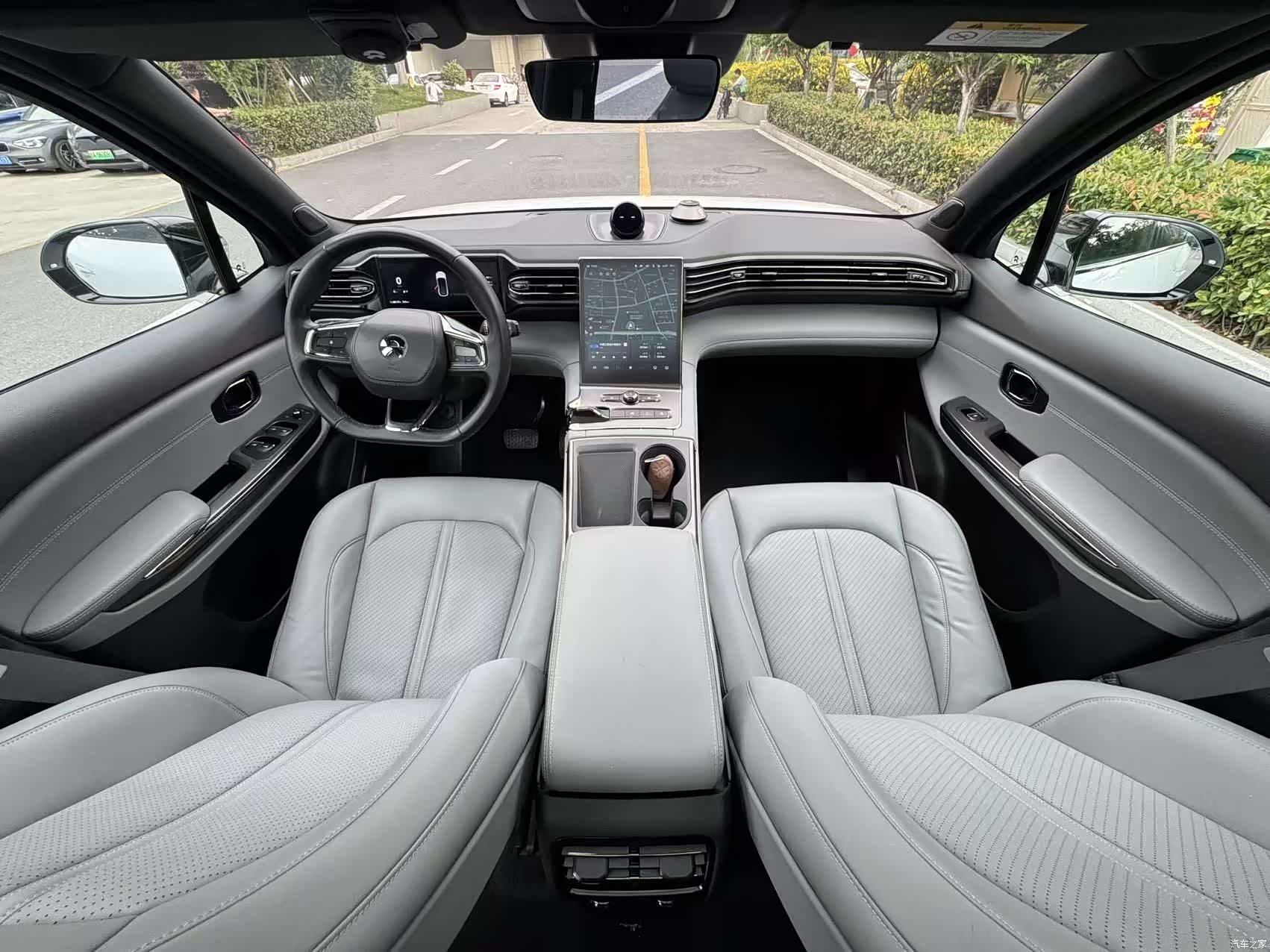 NIO ES6, 2022 11