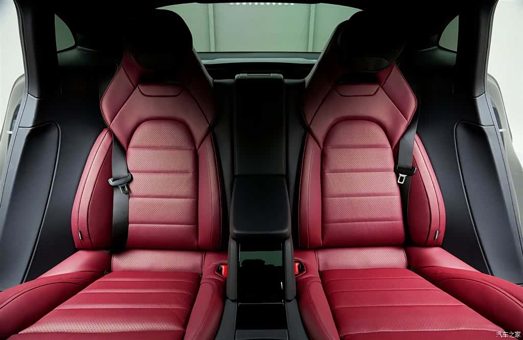 Porsche Panamera, 2024 11