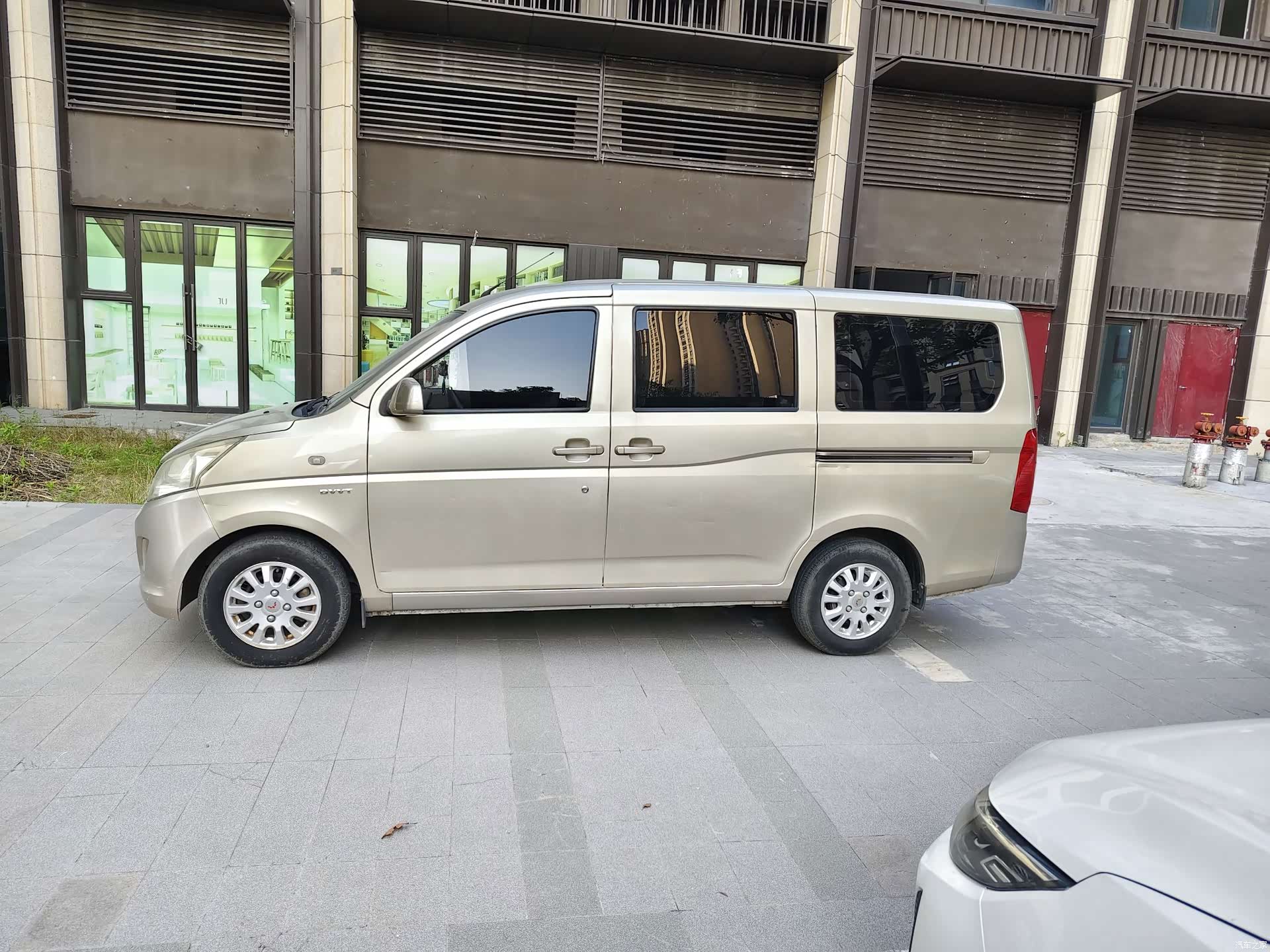 Wuling V, 2017 3
