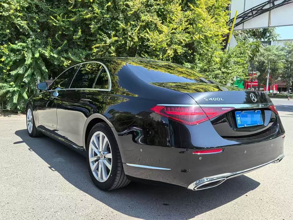 Mercedes-Benz S-class Mercedes-Benz S-class