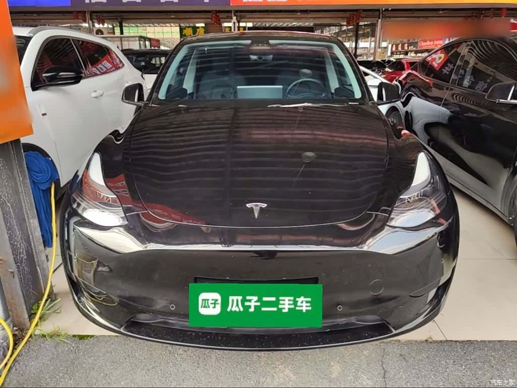 Tesla Model Y, 2022 3