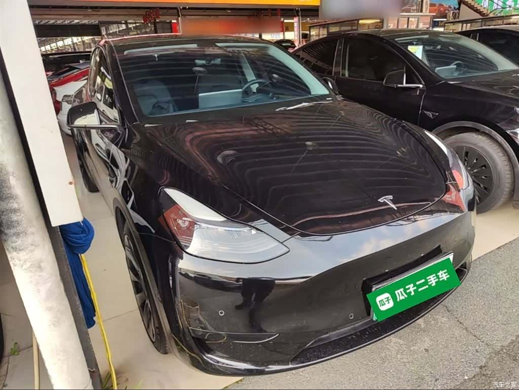 Tesla Model Y, 2022 4