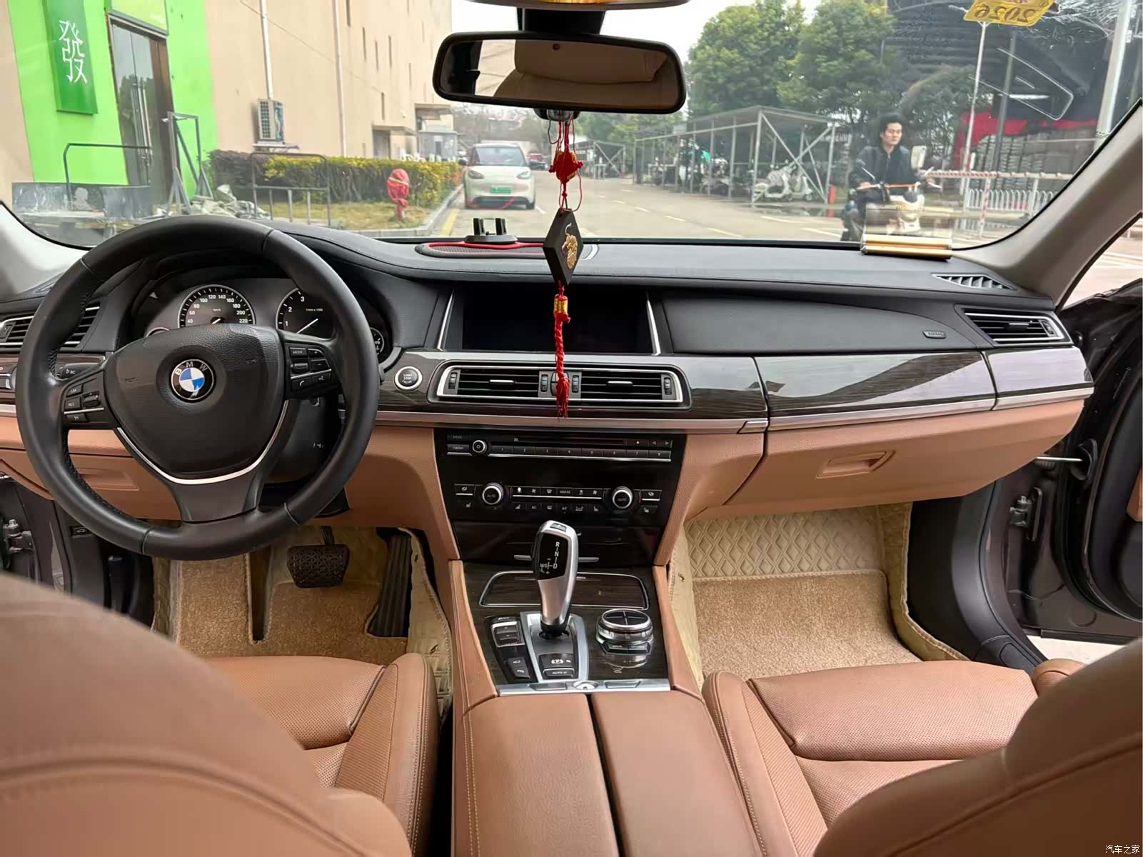 BMW 7 Series, 2013 8