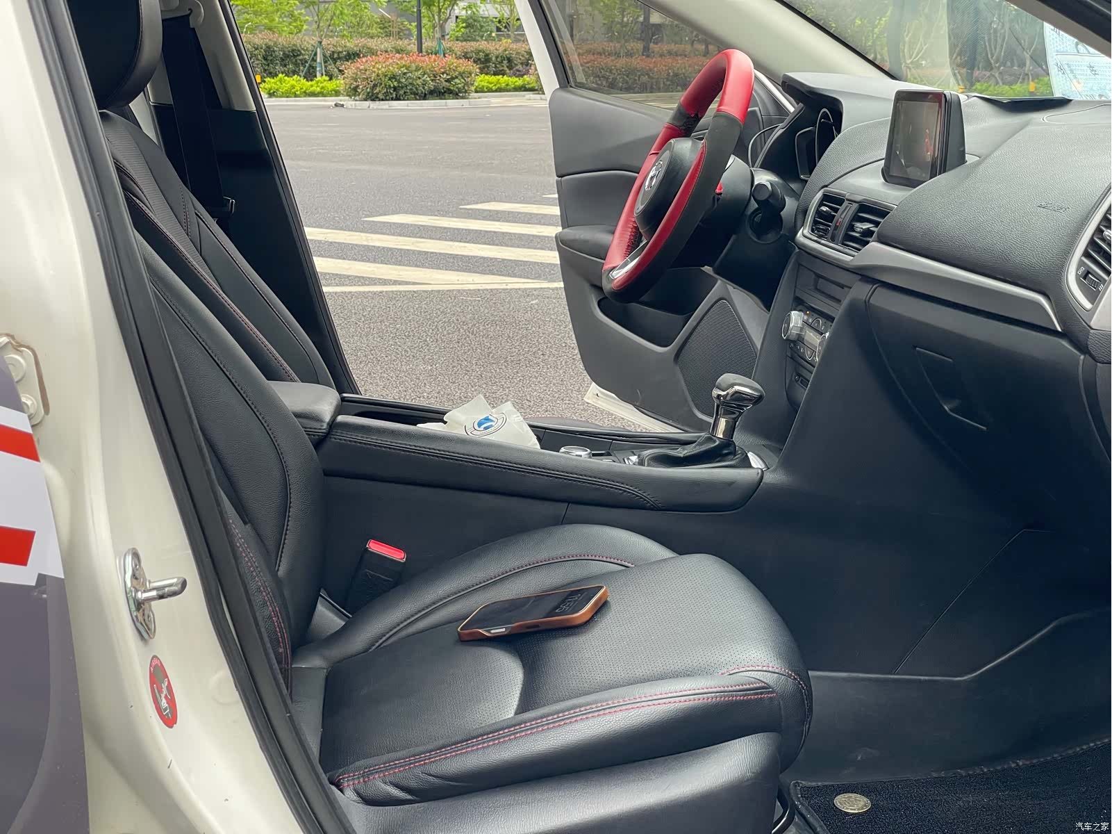 Mazda Mazda3, 2017 8