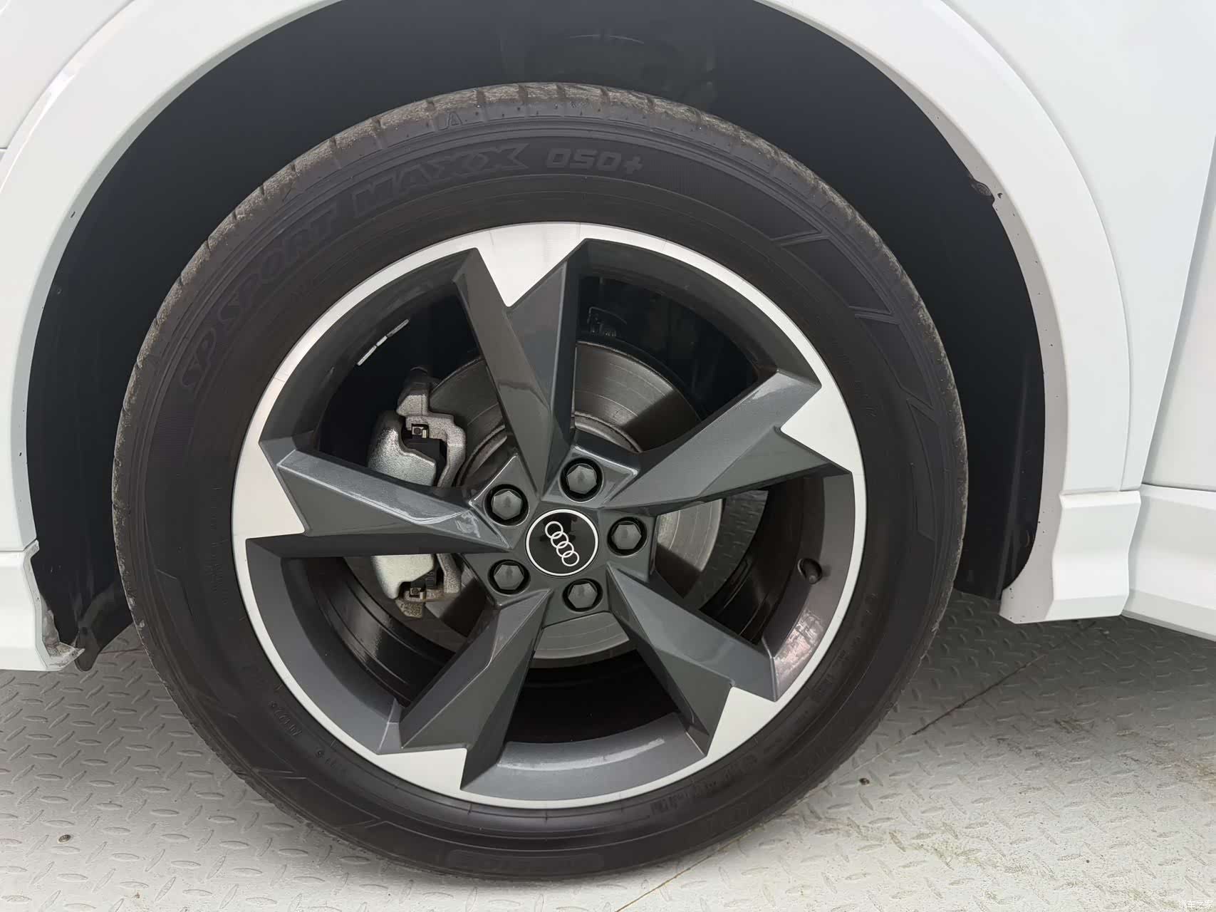 Audi Q3, 2022 10