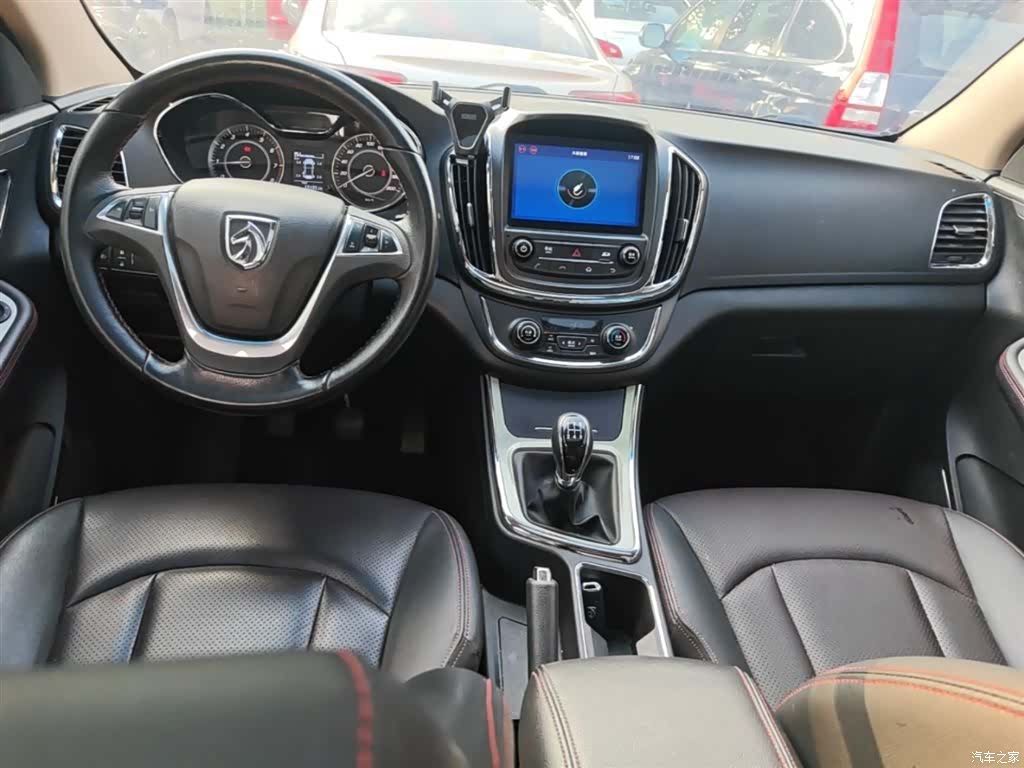 Wuling 560, 2016 10