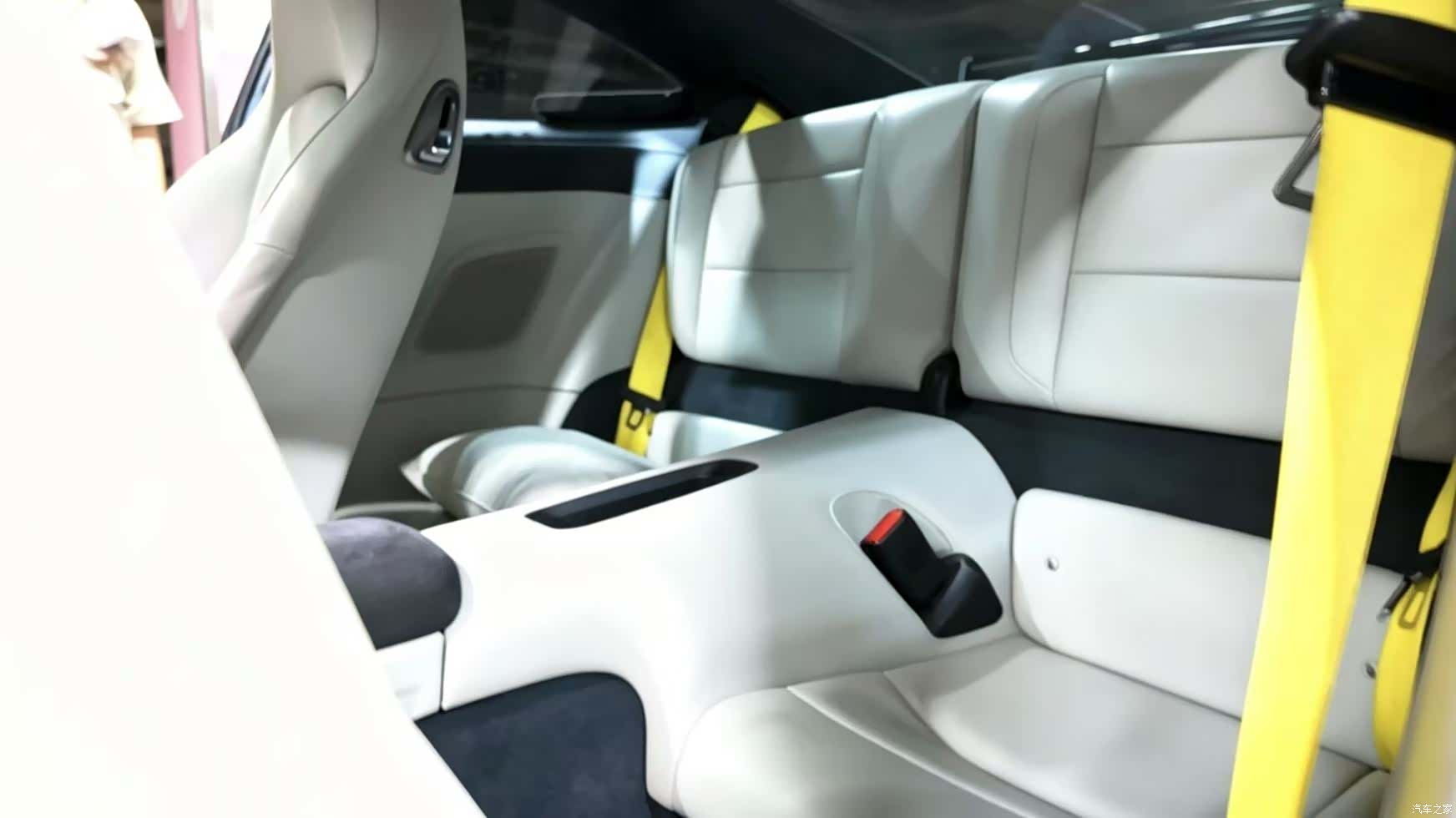 Porsche 911, 2018 15