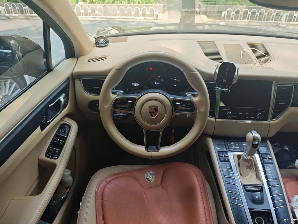 Porsche Macan, 2017 11