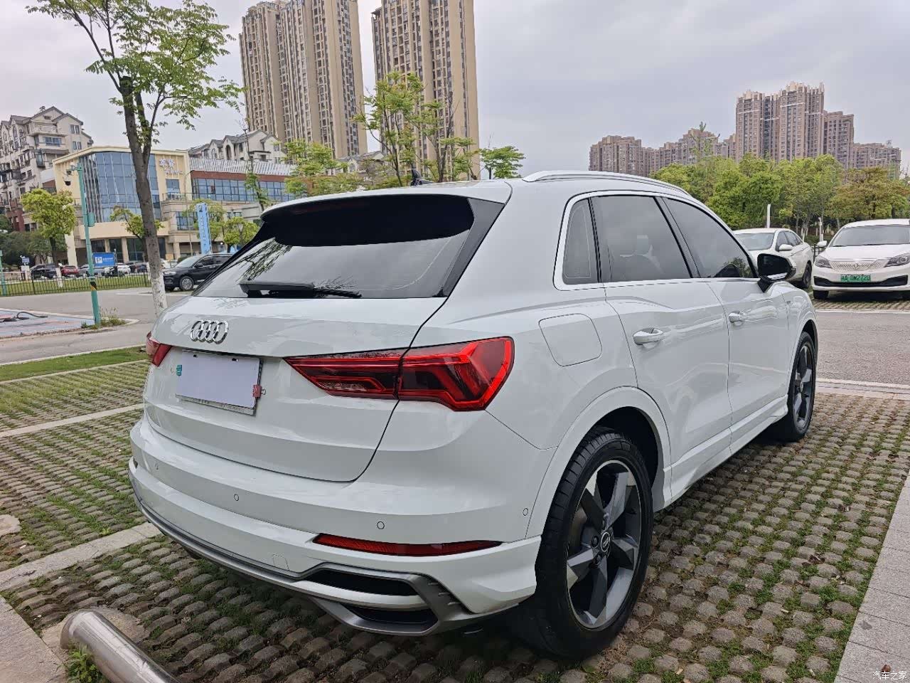 Audi Q3, 2022 4