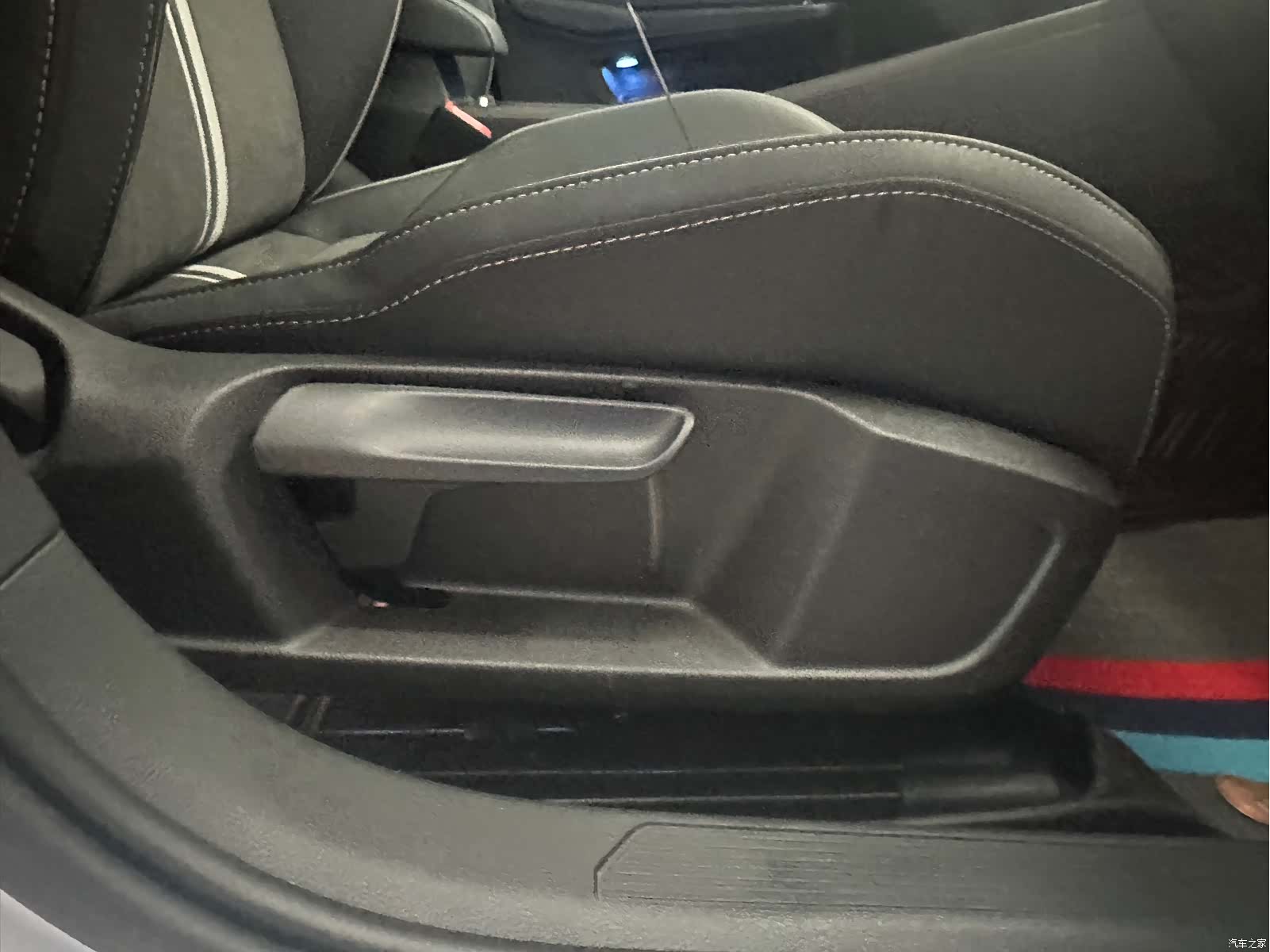 Volkswagen Golf, 2023 25