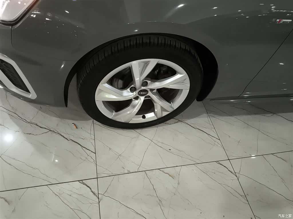 Audi A4, 2022 25
