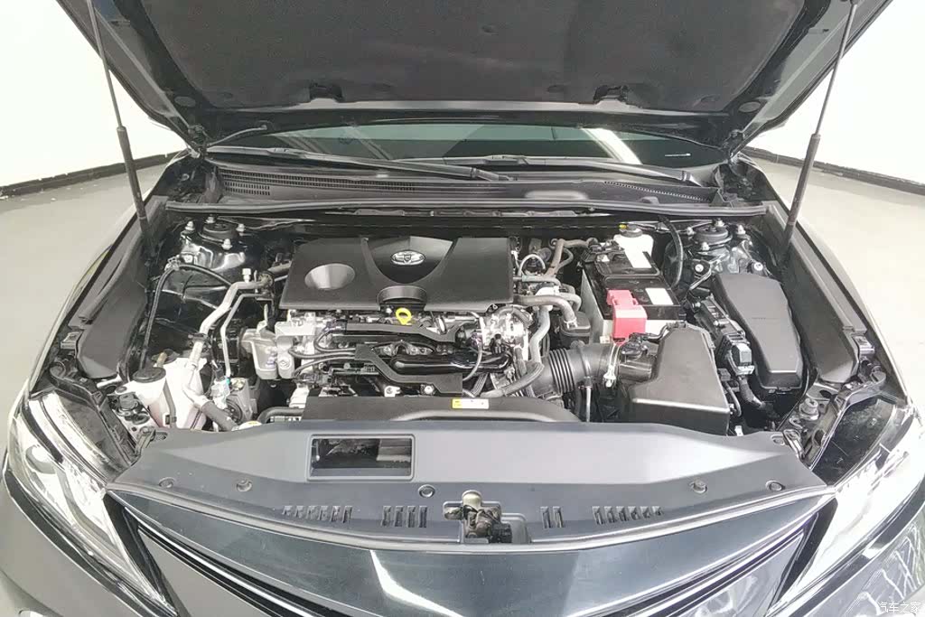 Toyota Camry, 2023 10