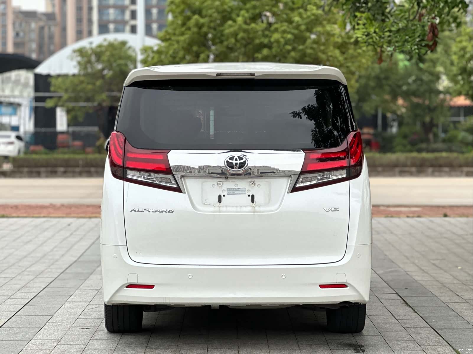 Toyota Alphard, 2017 12