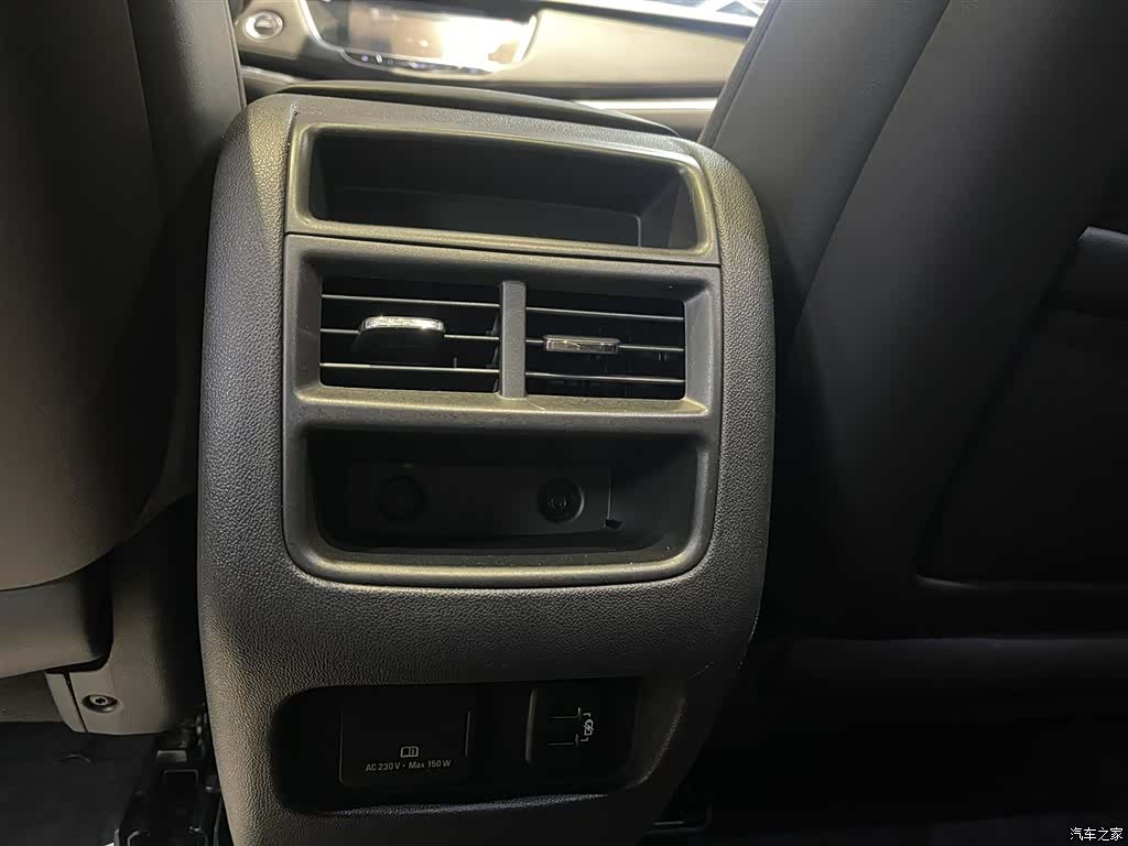 Cadillac XT5, 2016 14