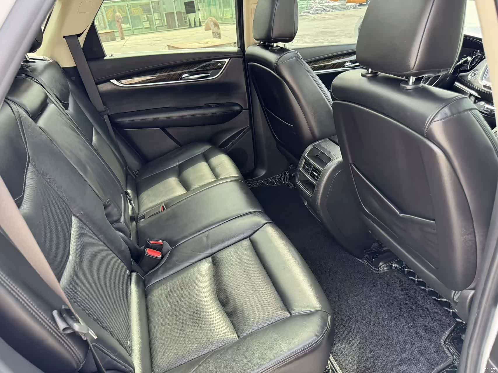 Cadillac XT5, 2019 11