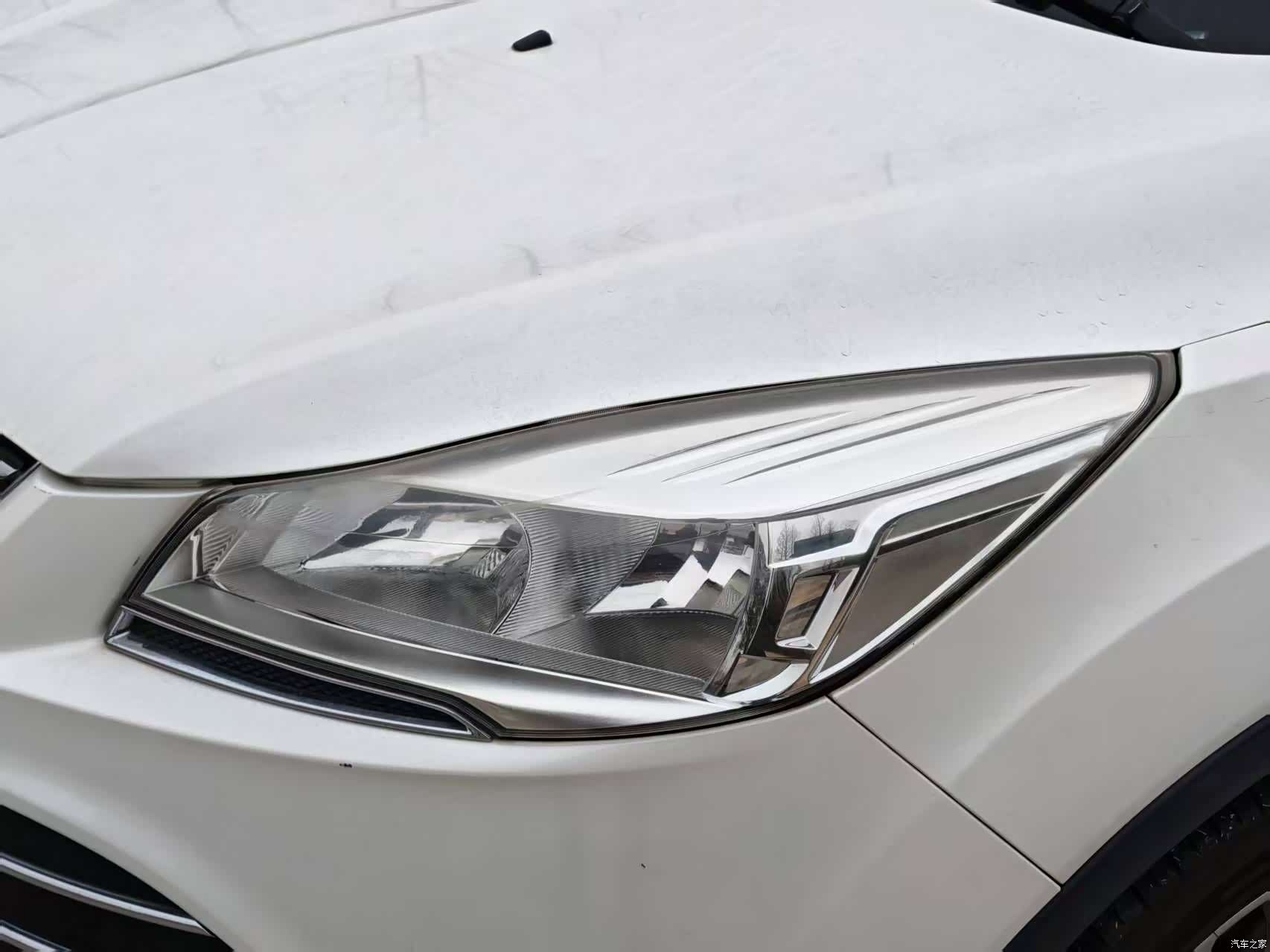 Ford Kuga, 2015 8
