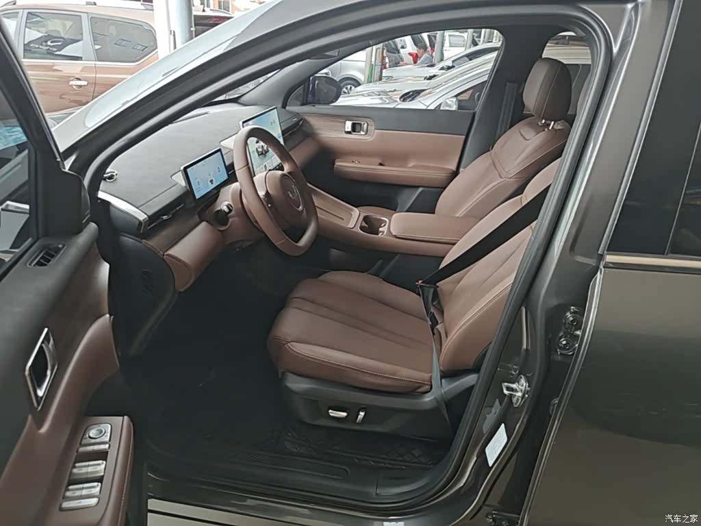 Wuling Starlight, 2024 15