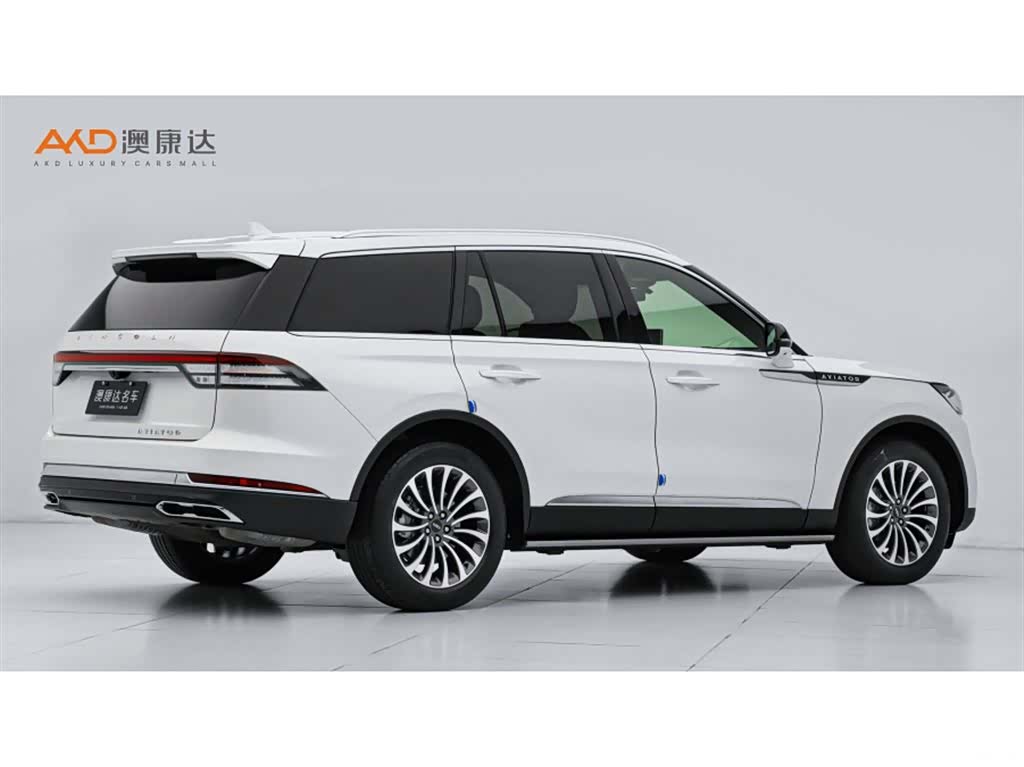 Lincoln Aviator, 2023 3