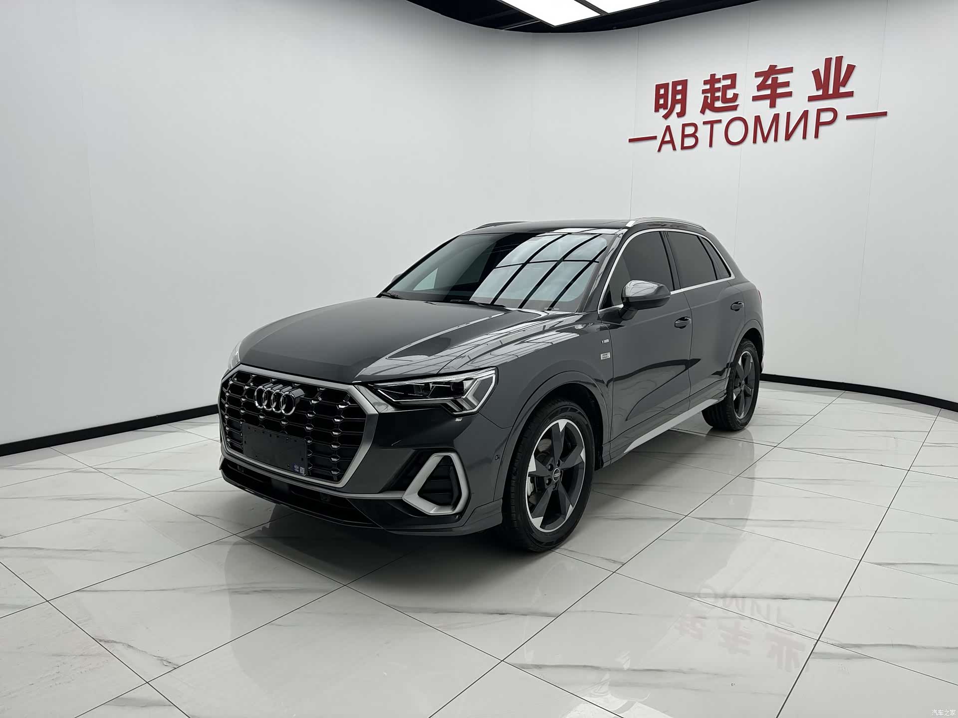 Audi Q3, 2022 4