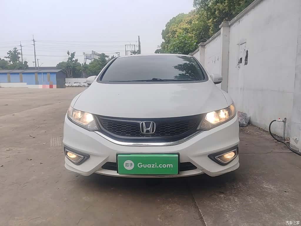Honda Jade, 2014 3