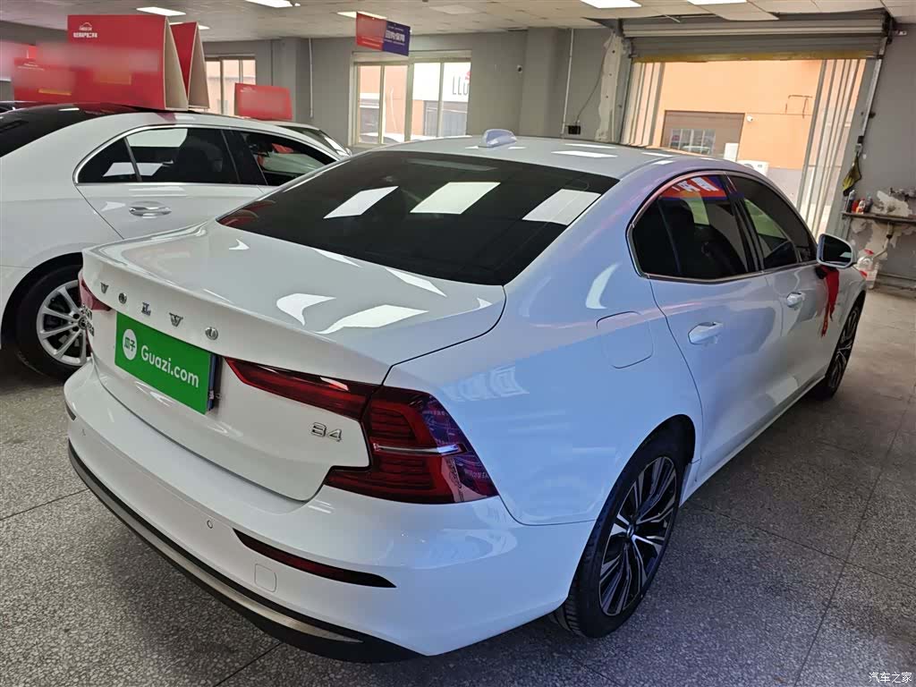 Volvo S60, 2022 7