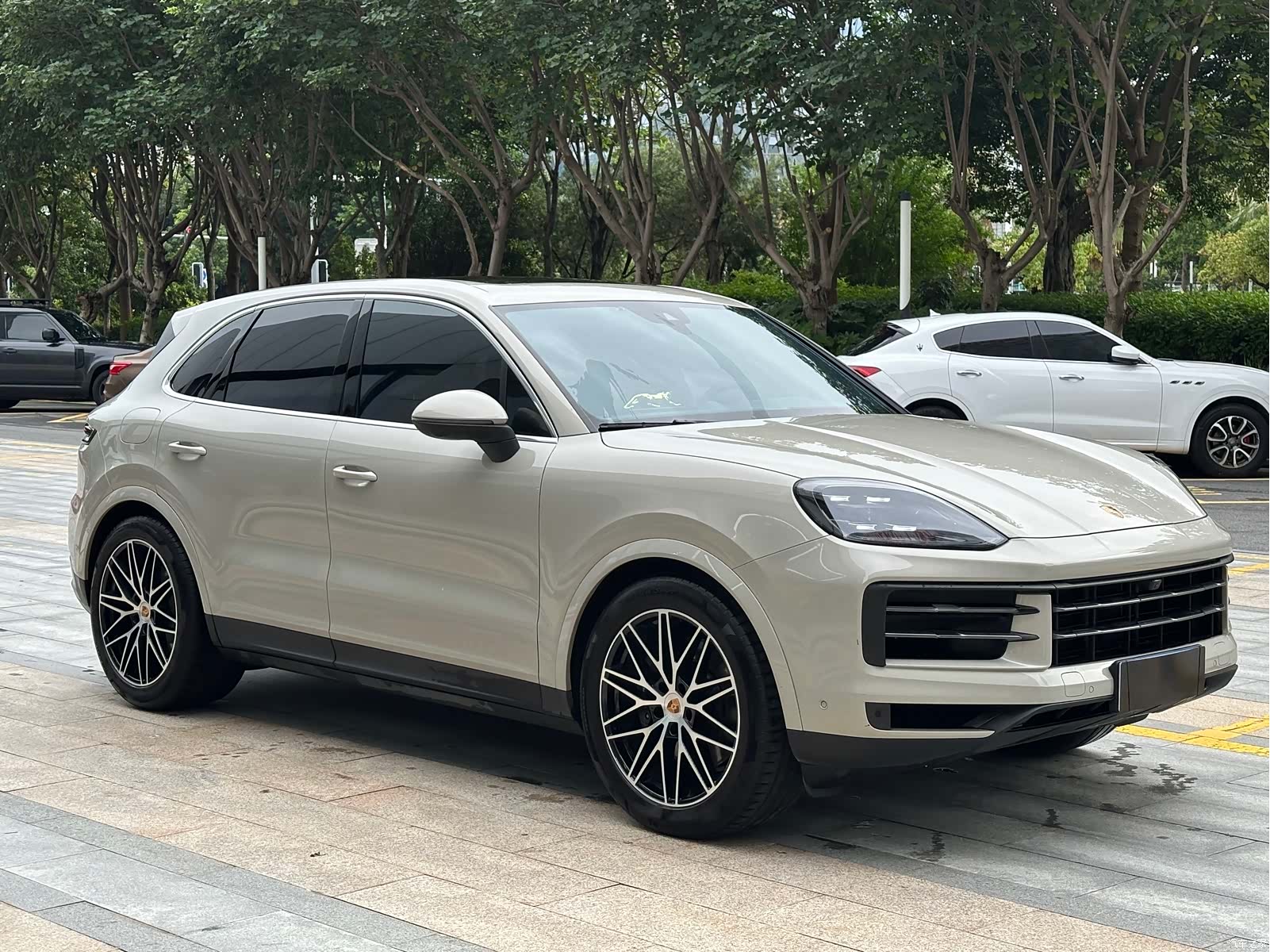 Porsche Cayenne, 2025 3